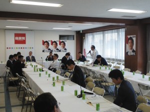 10.08厚労部会・社会保障制度に関する特命委員会合同会議  (2)