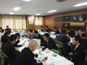 h26.1.22_日本経済再生本部会合②_国家戦略特区における部会_医学部新設における問題を経済ありきの観点でなく医療のあり方･2015年のﾋﾟｰｸ時の問題をきちんと理解いただくために尽力しています｡医療は市場主義･経済観点でかんがえるべきでない｡